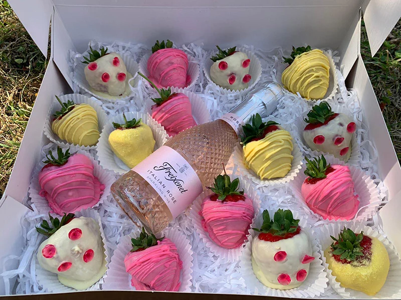 chocolate strawberry pack
